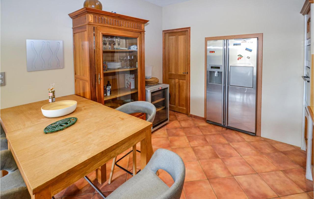 3 Bedroom Awesome Home In Chateuneuf De Gadagne Châteauneuf-de-Gadagne 外观 照片