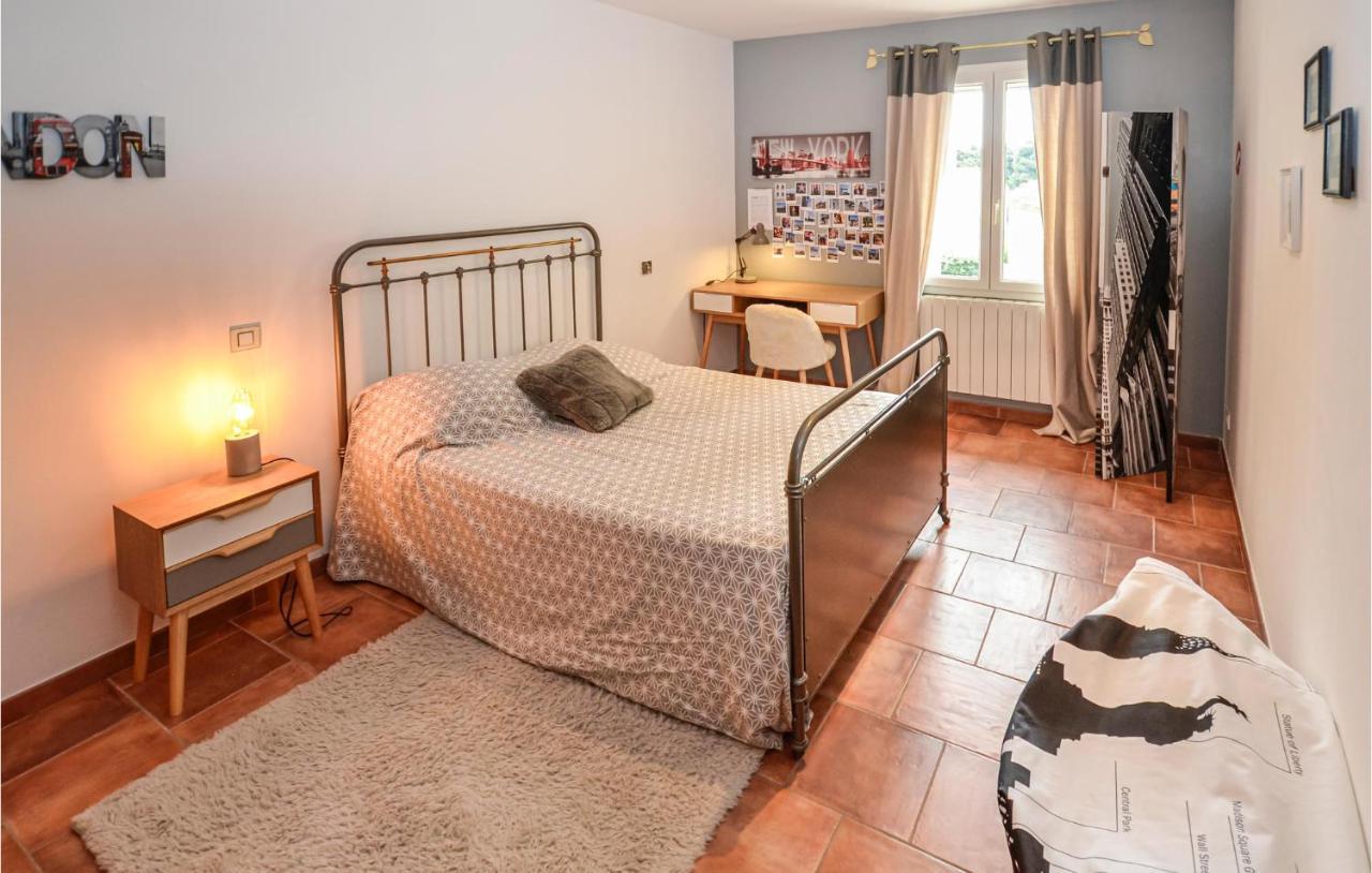 3 Bedroom Awesome Home In Chateuneuf De Gadagne Châteauneuf-de-Gadagne 外观 照片
