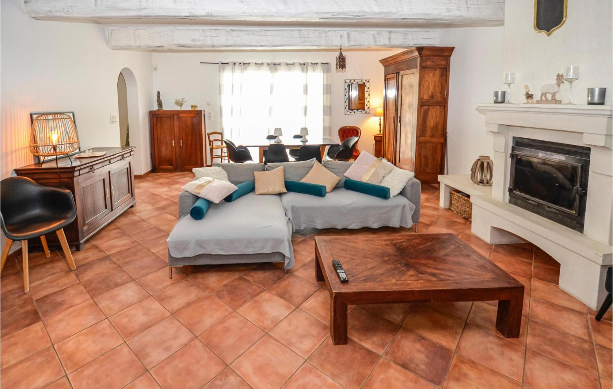 3 Bedroom Awesome Home In Chateuneuf De Gadagne Châteauneuf-de-Gadagne 外观 照片