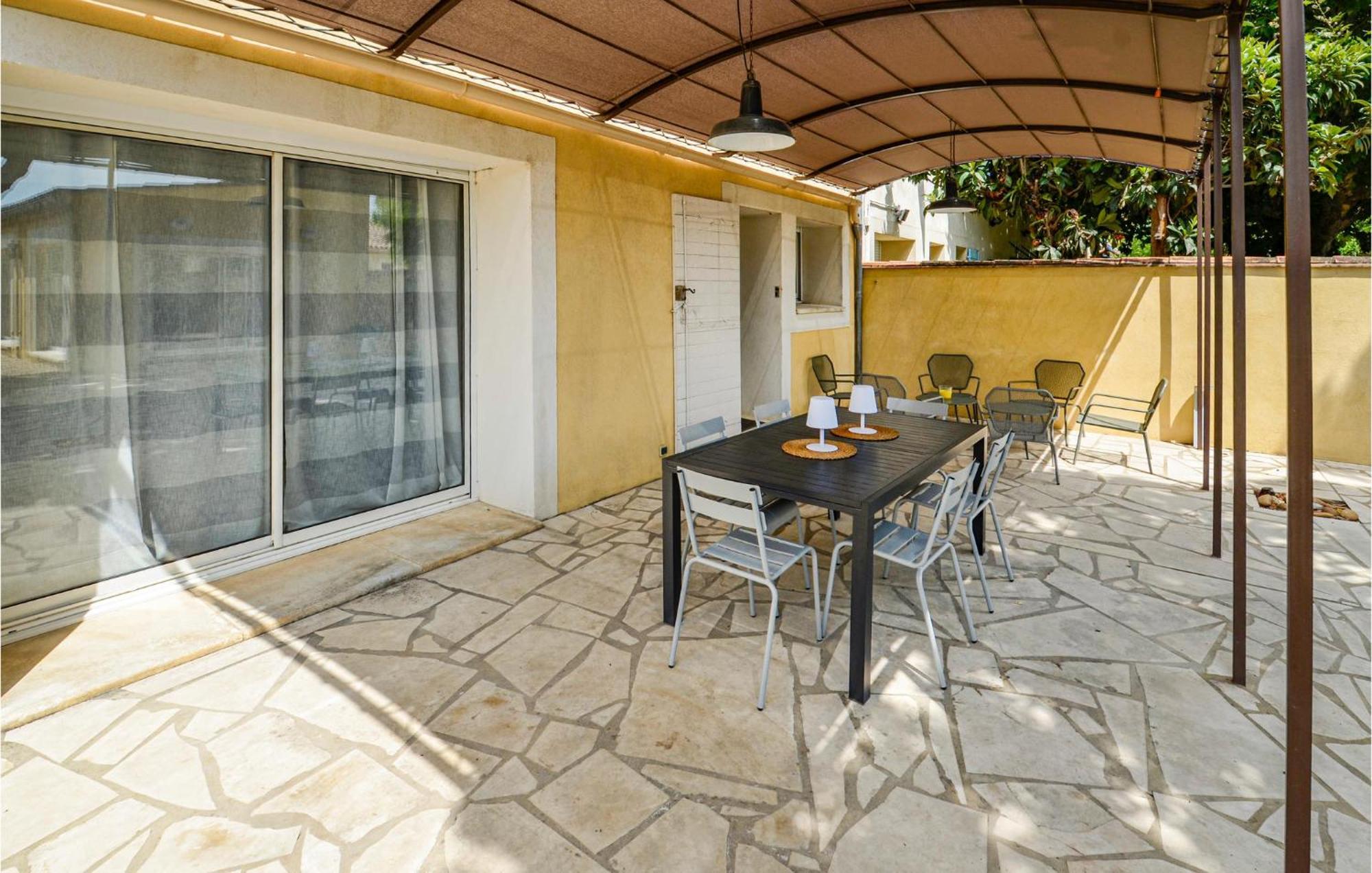 3 Bedroom Awesome Home In Chateuneuf De Gadagne Châteauneuf-de-Gadagne 外观 照片
